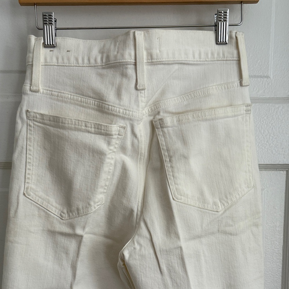 Madewell Perfect Vintage Crop Jeans in Soft Cream - Picture 4 of 5